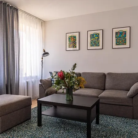 Lovely Apartment In The City Center Каунас Экстерьер фото